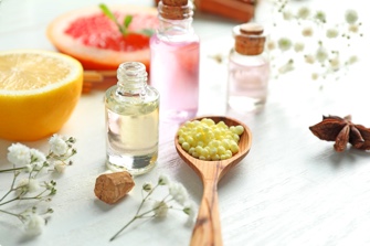  Dr. Organic bietet online eine Reihe kosmetischer Produkte für die Gesichts- und Körperpflege an. Durch die Idee, dass ein gesunder Körper zu einem gesunden Geist führt, werden alle Kosmetika auf natürliche Weise hergestellt. 